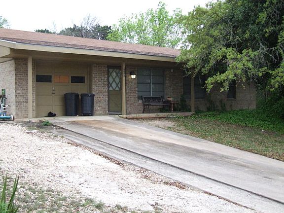 2nd image of 429 Meadowview Ln