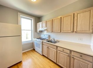 30-29 48th St #F2, Astoria, NY 11103