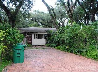 685 NE 161st St, Miami, FL 33162