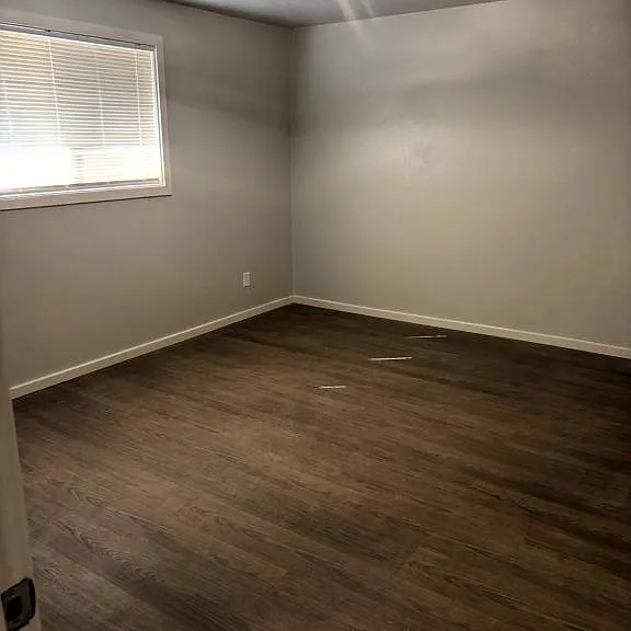 870 Kruse Ave — Photo 4