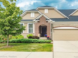 586 Ivyland St, Ann Arbor, MI 48108