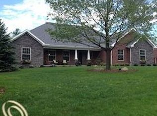 2897 Turning Leaf Dr, Howell, MI 48843