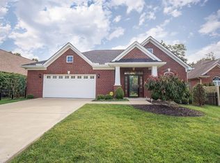 872 Forest Acres Dr, Cincinnati, OH 45255