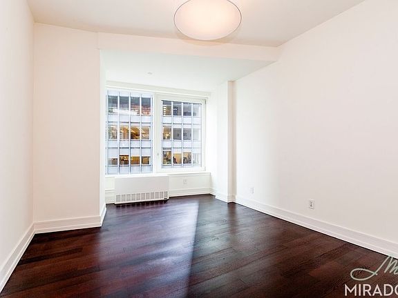 5th image of 2 Water St APT 5C