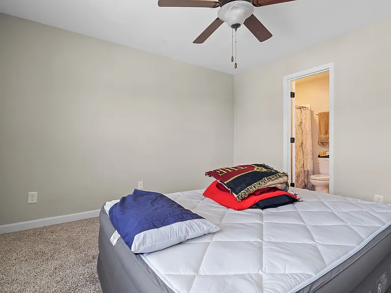 204 Alexa Pl — Photo 23