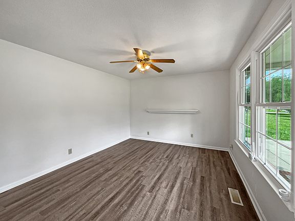 4th image of 583 Caskey Dr