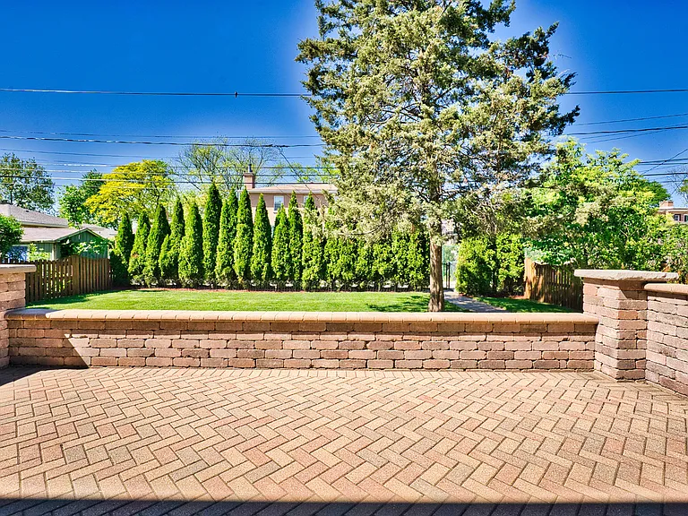5044 Coyle Ave — Photo 6