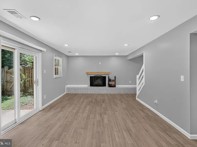 4752 Carterwood Dr — Photo 29