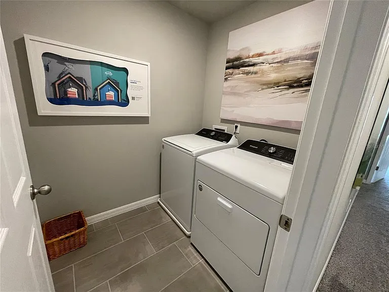 732 Legacy Dr — Photo 15