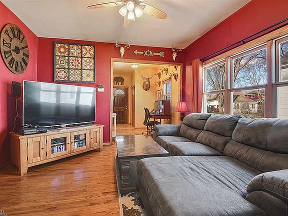 Living Room High Ceilings