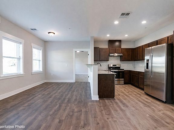 2nd image of 651 N Oneil St #101