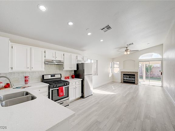 2nd image of 7121 Junction Village Ave