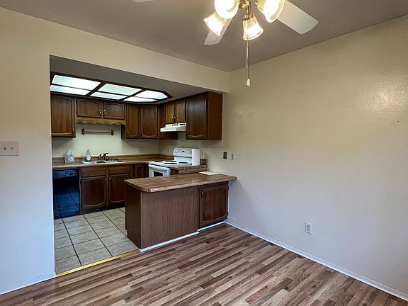 Kitchen & Dining Room