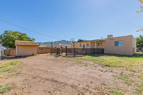 2105 Bellamah Dr Photo 1