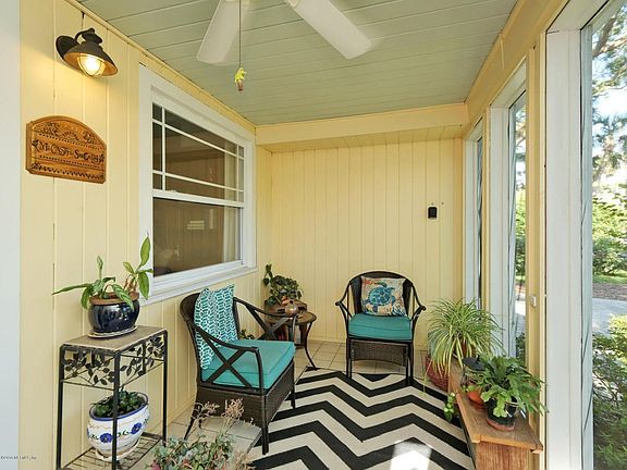 Watch the world walk by...