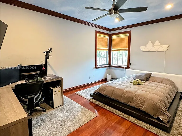 10445 Canterbury Ct — Photo 85