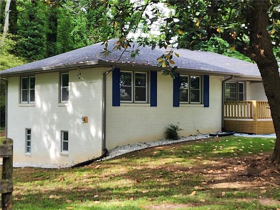 4th image of 718 Springlake Rd
