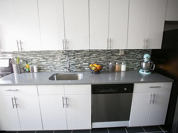 Newly Renovated Kitchen