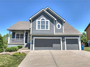 716 Holt Dr, Liberty, MO 64068