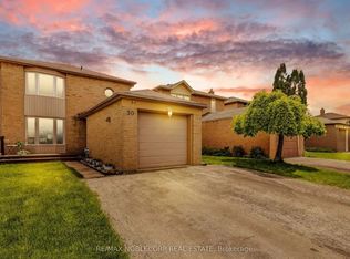 30 Mayberry Ct, Brampton, ON L6S 5B2