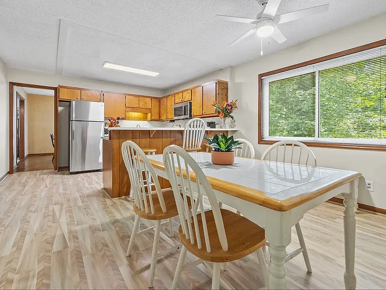 500 Hickory Hills Trl — Photo 8