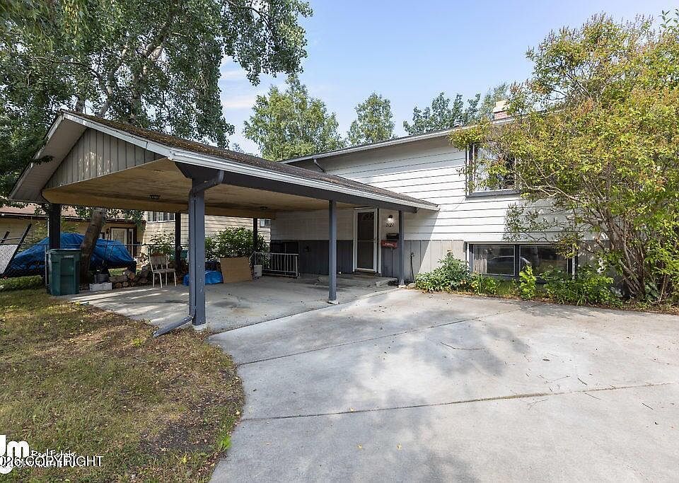 1st image of 7121 Chester Ct