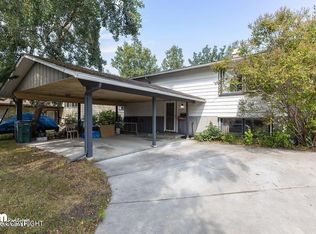 7121 Chester Ct, Anchorage, AK 99504