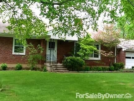 Welcome Home!
						:
						Make 75 North Diamond Mill Road your new home!