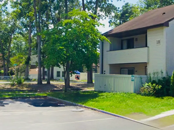 2714 Evergreen Ct, Mays Landing, NJ 08330