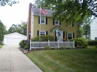 6682 Seneca Rd, Mayfield Village, OH 44143