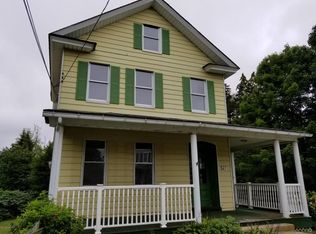 527 Main St, Gouldsboro, PA 18424