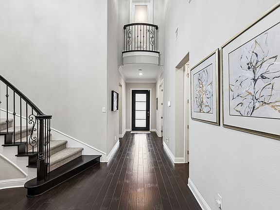 4th image of 2164 Domingo Dr