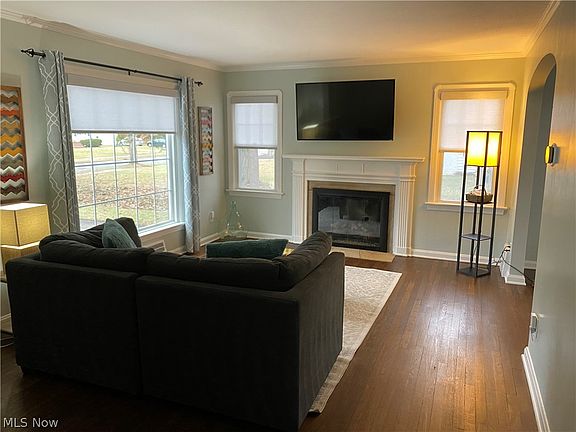 5th image of 1547 Sunview Rd