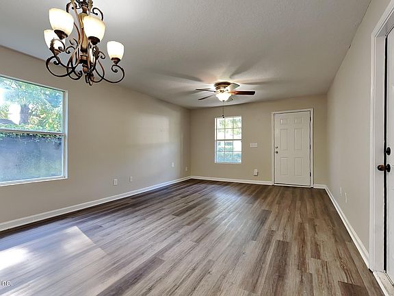 3rd image of 8925 DANDY Avenue