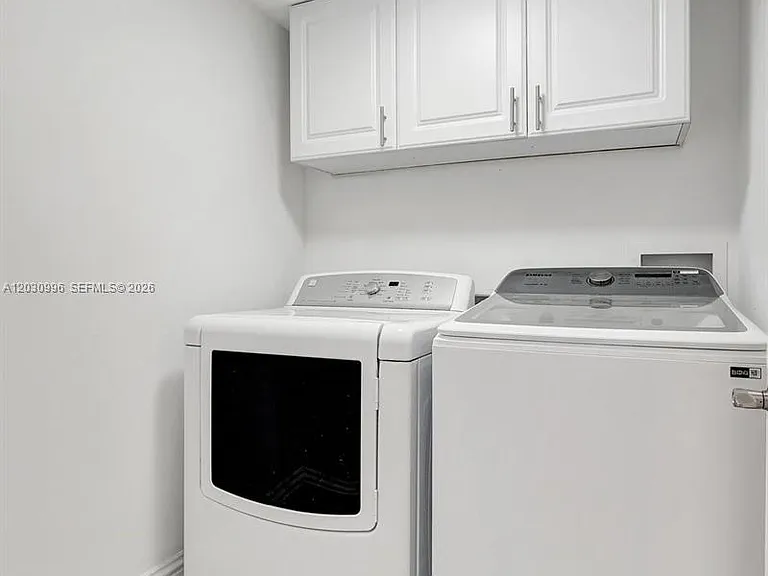 1000 Island Blvd #707 — Photo 29