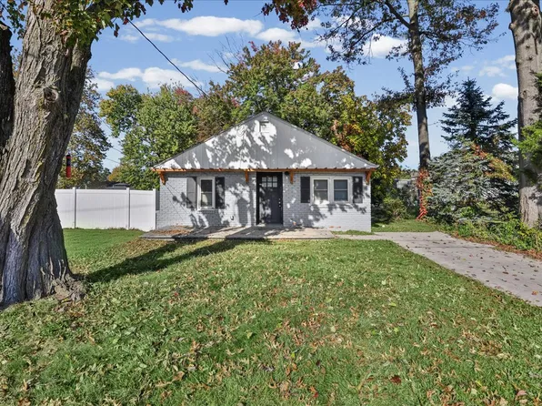197 Roosevelt Ct, Thorofare, NJ 08086