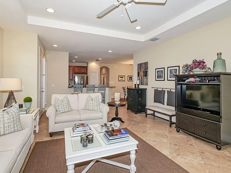 5867 Cavano Dr — Photo 28