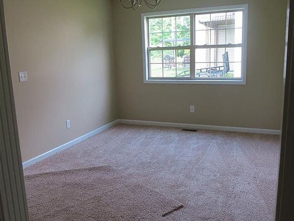 5th image of 609 Platt Dr