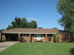 2014 Fairway St, Stuttgart, AR 72160