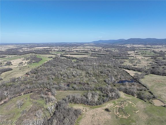 4th image of 17500 Meadow View Rd