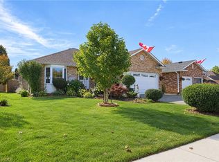 93 Wellandvale Dr, Welland, ON L3C7C6