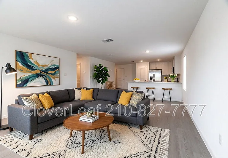 528 Wolf Crest Blvd — Photo 12