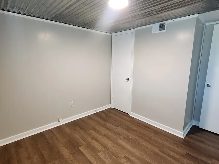 111 Hill St — Photo 12