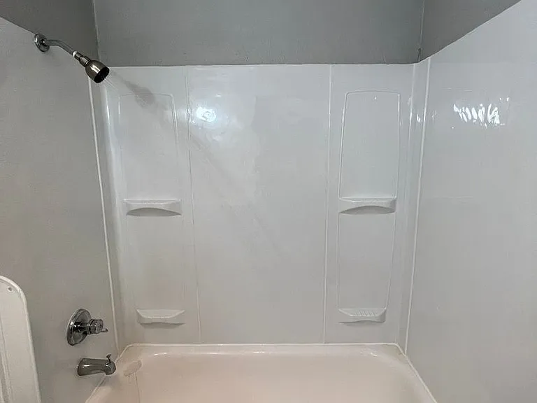 Executive East — Photo 25
