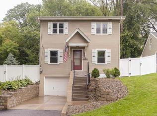 1762 Edgerton St N, Maplewood, MN 55117