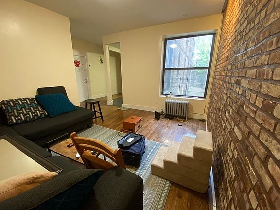 2nd image of 243 Hart St APT A1