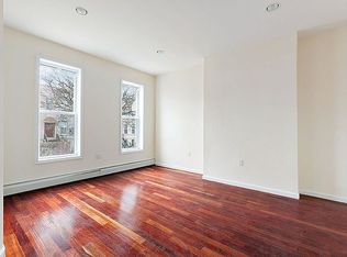 201 Cornelia St #2, Brooklyn, NY 11221