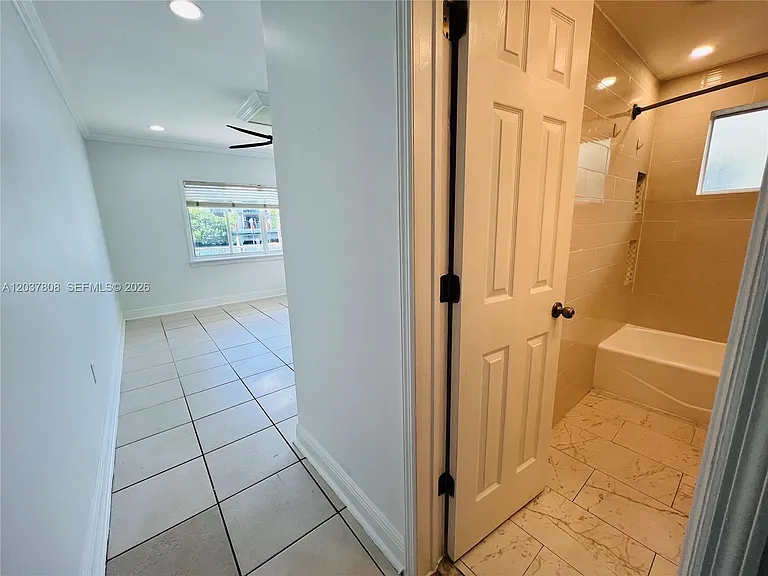 2033 Calais Dr #5 — Photo 27