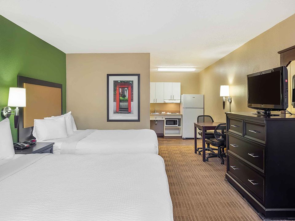 Studio Suite - 2 Full Beds