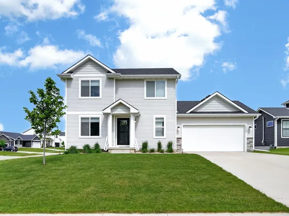 2508 Integra Ave, West Des Moines, IA 50265